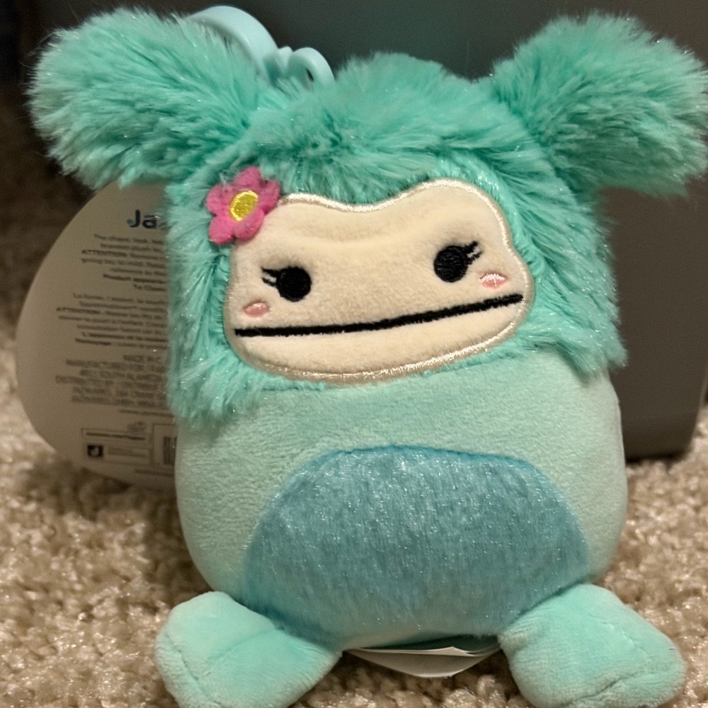 Squishmallows Joelle the Bigfoot 3.5-inch plush clip-on toy NWT